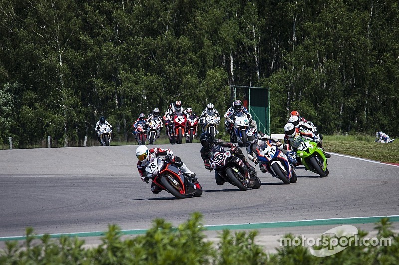На втором этапе RSBK новички бросили вызов грандам