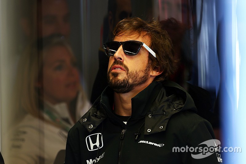 McLaren insiste que não há risco de crise com Alonso