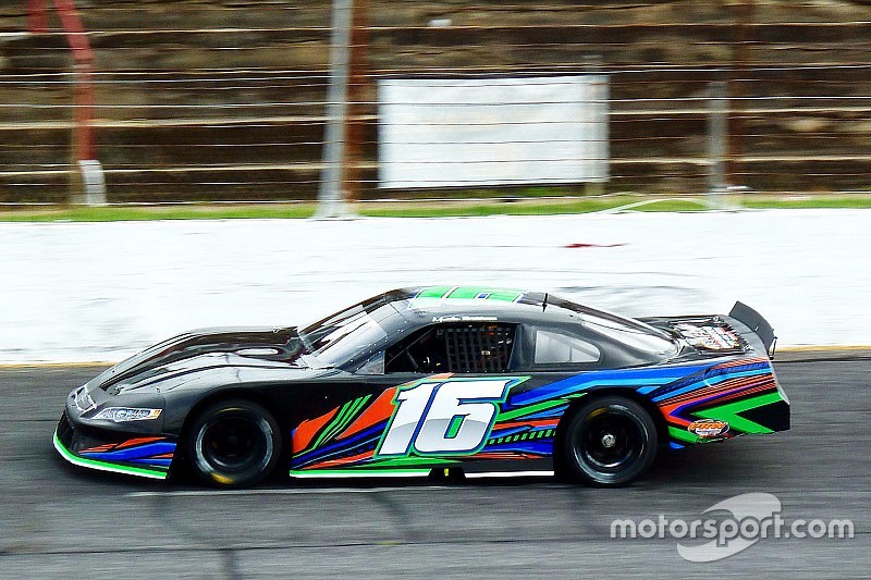 Brabham enjoys “eye-opening” stock car debut