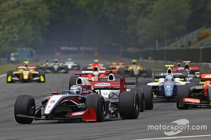World Series by Renault event: The tension rises in Budapest