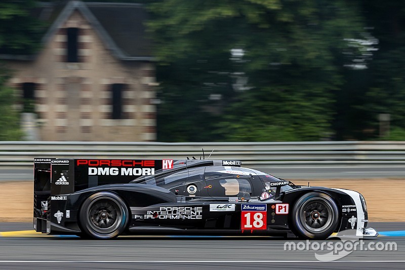 Porsche mantiene el dominio en la segunda sesión