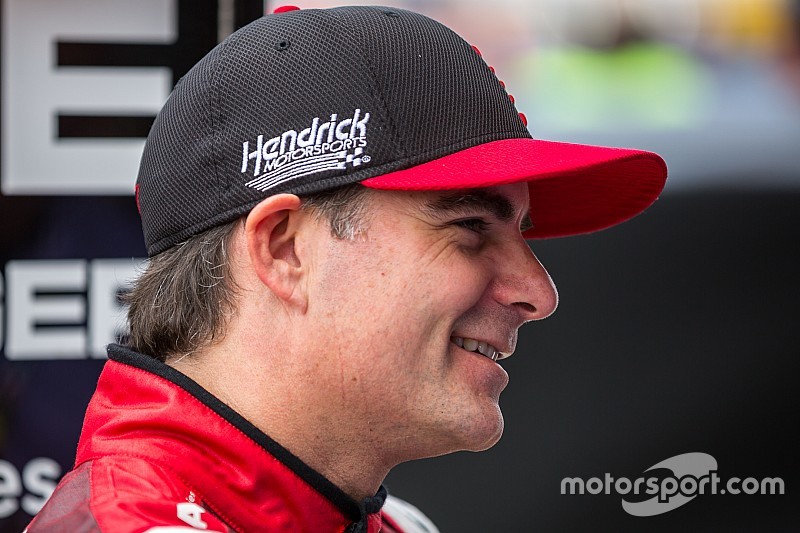 Milha de Phoenix terá nome de Jeff Gordon por um dia