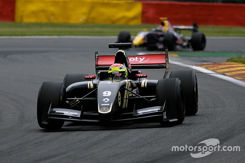 Vaxiviere dominates collective testing in Hungary