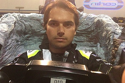 Nelsinho Piquet consegue volta mais rápida em treino da Indy Lights