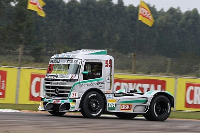 Paulo Salustiano supera pressão de Giaffone para vencer no Velopark