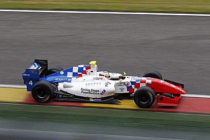 Rowland vence a corrida dois em Hungaroring e mantém a liderança do campeonato