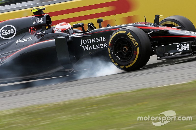 Lauda crê que pilotos precisem se assustar com velocidade da F1