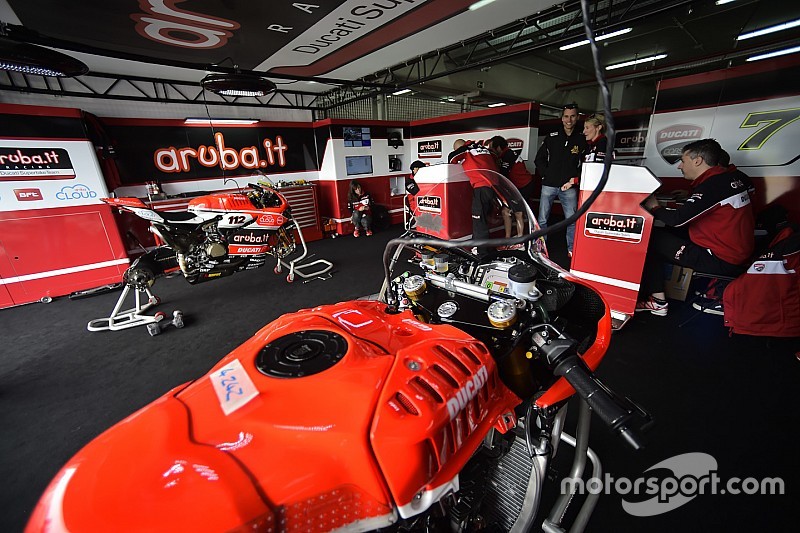 Le garage Ducati Team