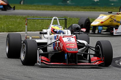 Rosenqvist, Jensen et Dennis se partagent les pole positions