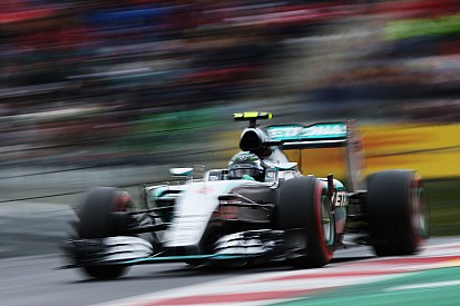 Course - Rosberg, tout en contrôle, relance son championnat