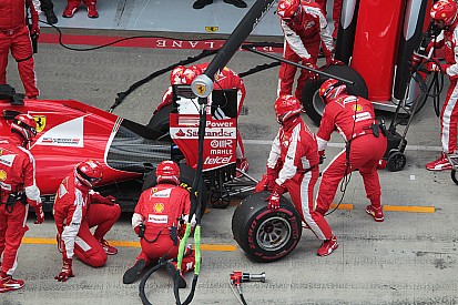 Arrivabene wants fix for "stupid" wheelnuts