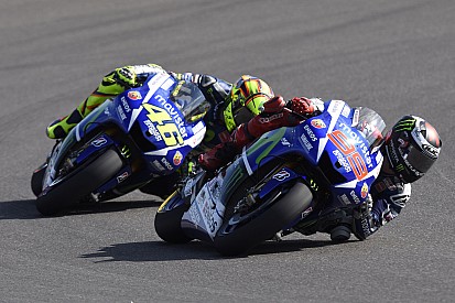 Rossi et Lorenzo ont le nouveau châssis Yamaha à Assen
