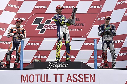 Rossi le ganó una carrera inolvidable a Márquez