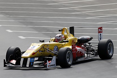 Giovinazzi takes commanding win in Norisring finale