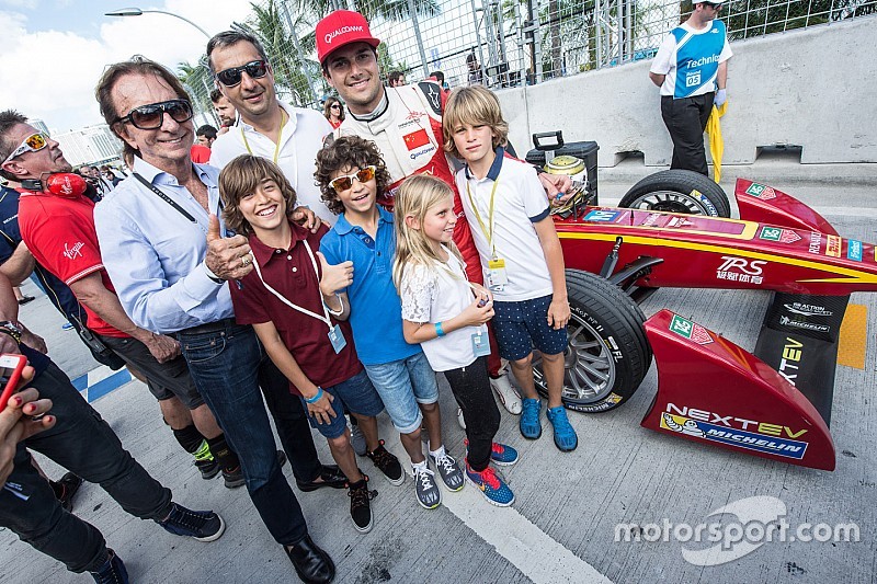 Fittipaldi: "A Fórmula E vai fazer frente à Fórmula 1"