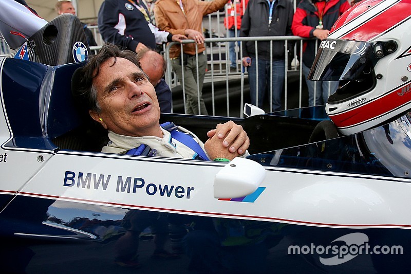 Nelson Piquet, in the Brabham BT52 en el desfile de leyendas