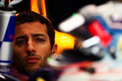Ricciardo no descarta ir a Ferrari