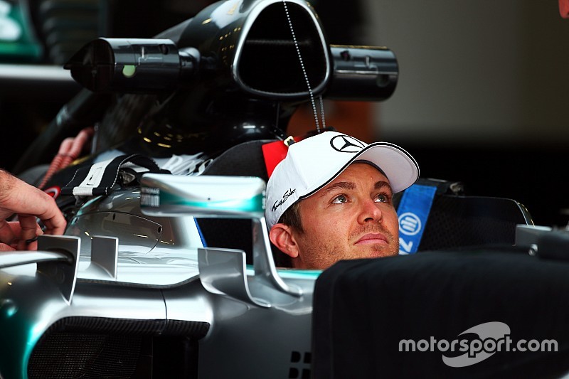 Rosberg dice que la diferencia de puntos es "nada"
