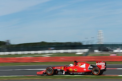 Sem se iludir, Vettel espera crescimento da Mercedes no sábado