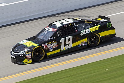 Carl Edwards takes big hit from Brian Scott - video