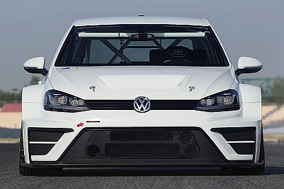 Volkswagen представила Golf для TCR