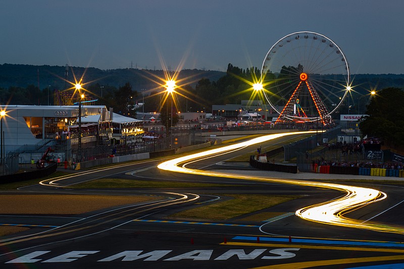 Four chassis builders selected for global prototype