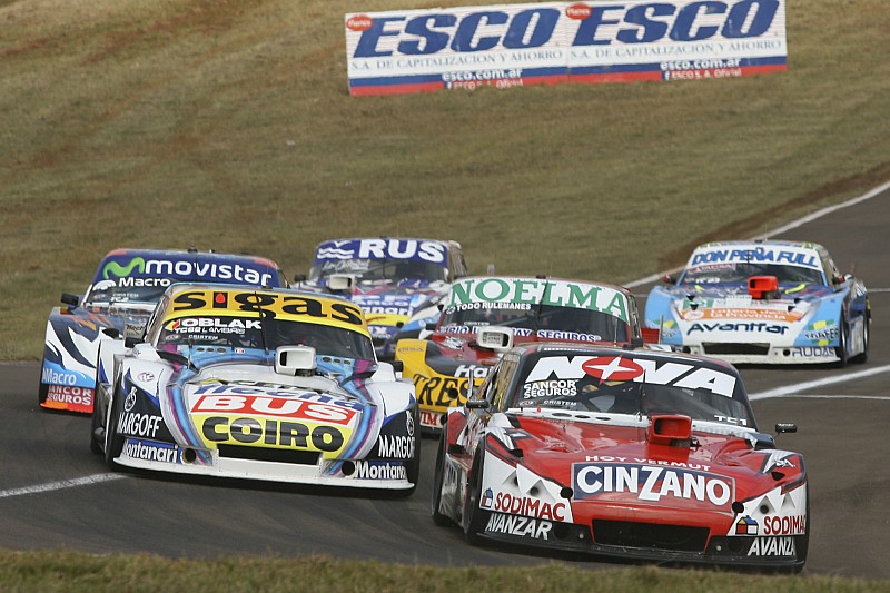 Matias Rossi, Donto Racing Chevrolet and Mauricio Lambiris, Coiro Dole Racing Torino and Nicolas Bonelli, Bonelli Competicion Ford and Christian Ledesma, Jet Racing Chevrolet and Emanuel Moriatis, Alifraco Sport Ford and Martin Ponte, RUS Nero53 Racing Dodge (front to bottom)