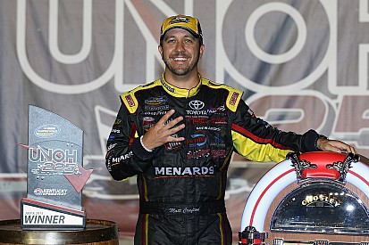Crafton wins Kentucky, NASCAR ends race after truck damages catch fence