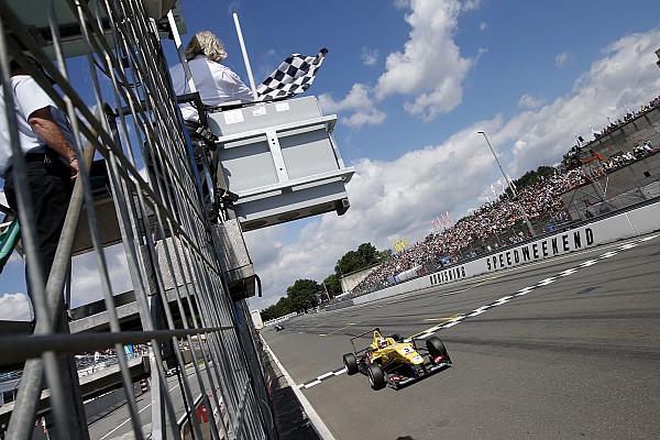 Giovinazzi wins Race 1 at Zandvoort from pole