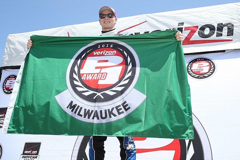 Newgarden earns first career IndyCar pole at Milwaukee
