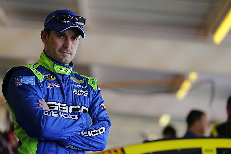 Casey Mears isn't going anywhere