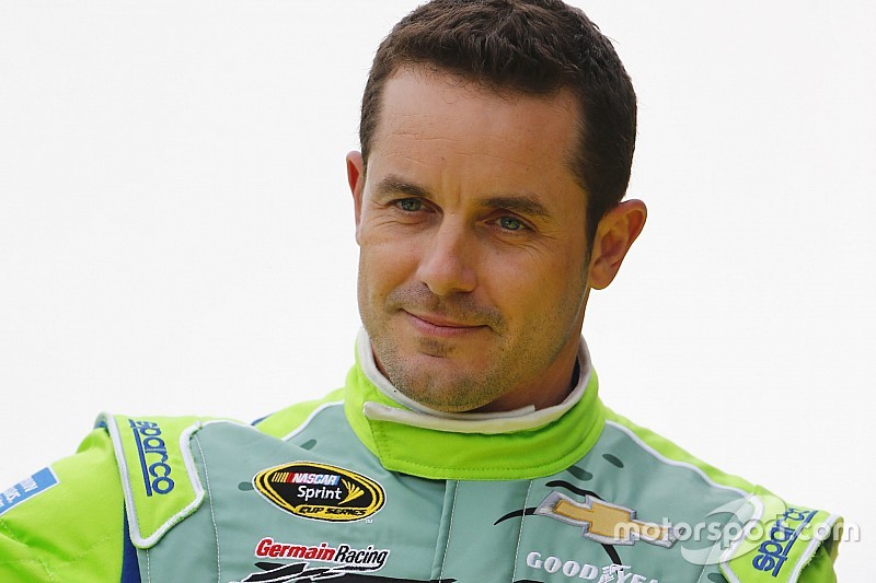 Casey Mears renova com Germain Racing por mais uma temporada