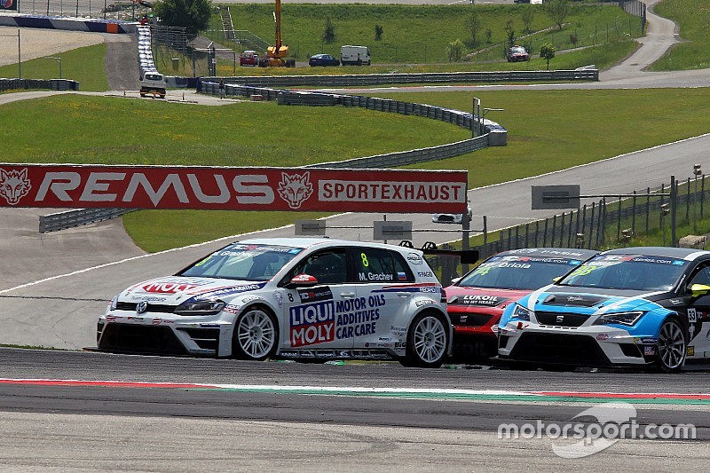 Volkswagen se réjouit de la première victoire de la Golf TCR