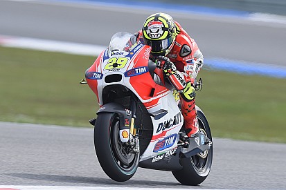 Tests Misano - Ducati a ses cahiers de vacances