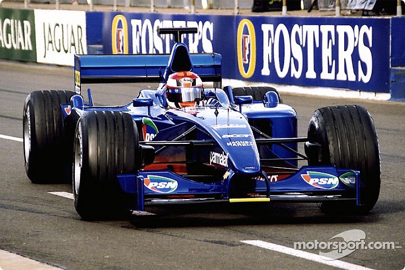 Une Prost AP04 disponible aux enchères