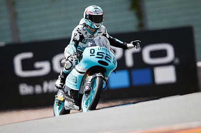 Sachsenring, Libere 3: Kent sempre in fuga solitaria
