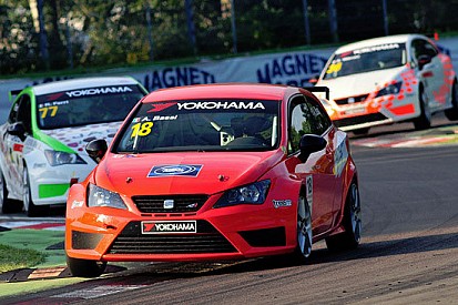 Doppietta di Bassi ad Imola, che sfortuna per Ferri!