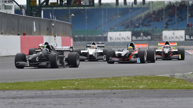 L'Auto Gp sospende temporaneamente il campionato