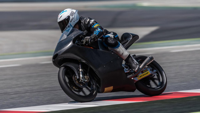 Romano Fenati e la KTM al lavoro a Barcellona