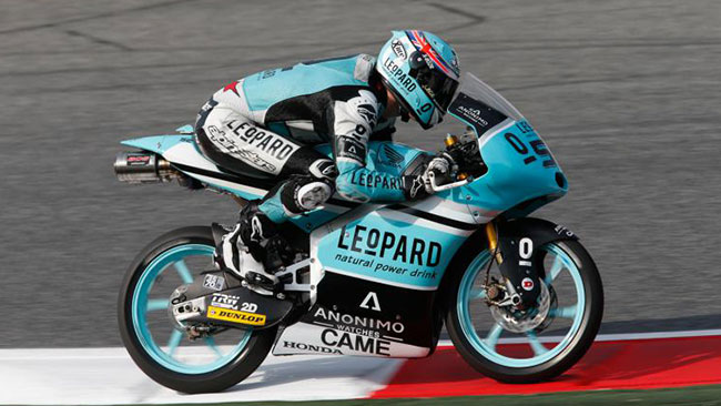 Kent batte Bastianini in volata a Barcellona e allunga