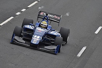 Debutto con pole per Nelsinho Piquet a Toronto
