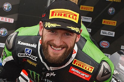 L'Aprilia e Tom Sykes si strizzano l'occhio per il 2016