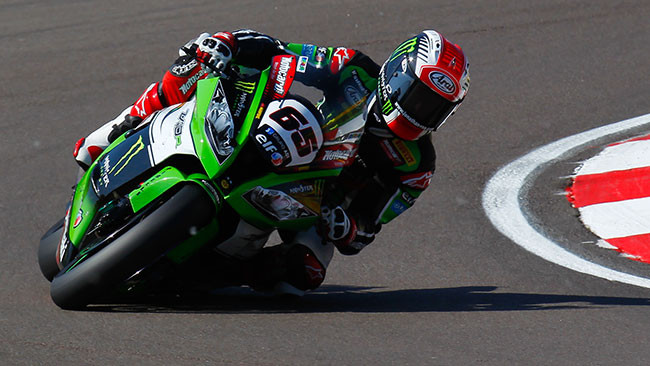 Portimao, Libere 1: Johnny Rea fa subito paura