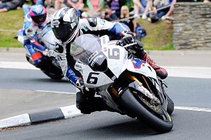 Michael Dunlop lascia la Yamaha e ritorna sulla BMW