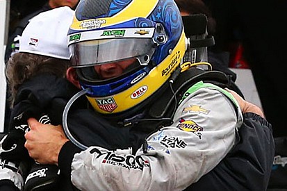 Sébastien Bourdais trionfa a Detroit sotto il diluvio