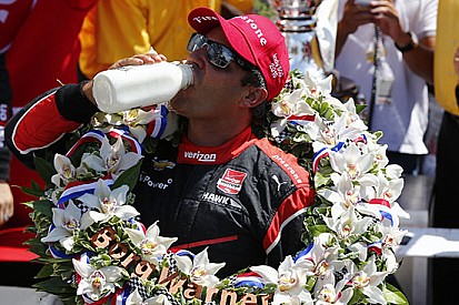 Juan Pablo Montoya rivince la Indy 500 dopo 15 anni!