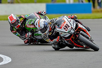 Doppio quarto posto per Leon Haslam a Donington
