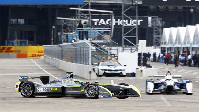 La “cavalleria” in più va a Piquet jr, Pic e Buemi