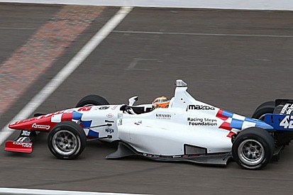 Jack Harvey trionfa sull'ovale di Indianapolis