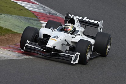 Facu Regalia conquista la pole position a Silverstone